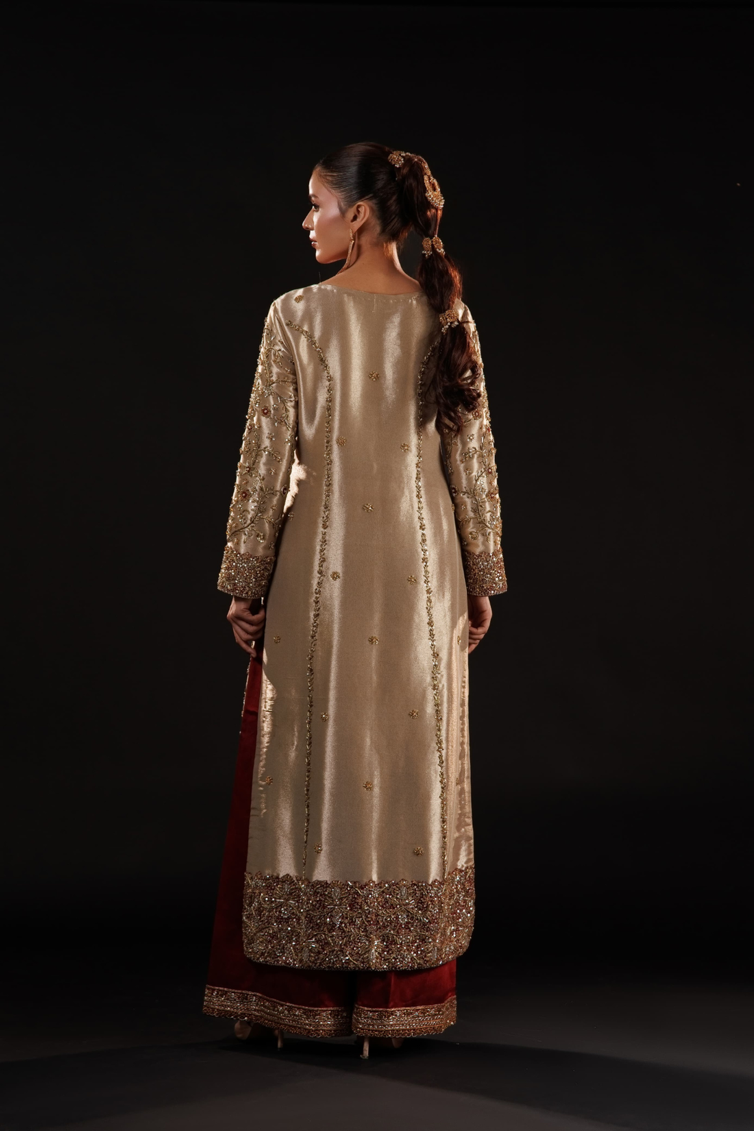 Opulent Ivory Gold